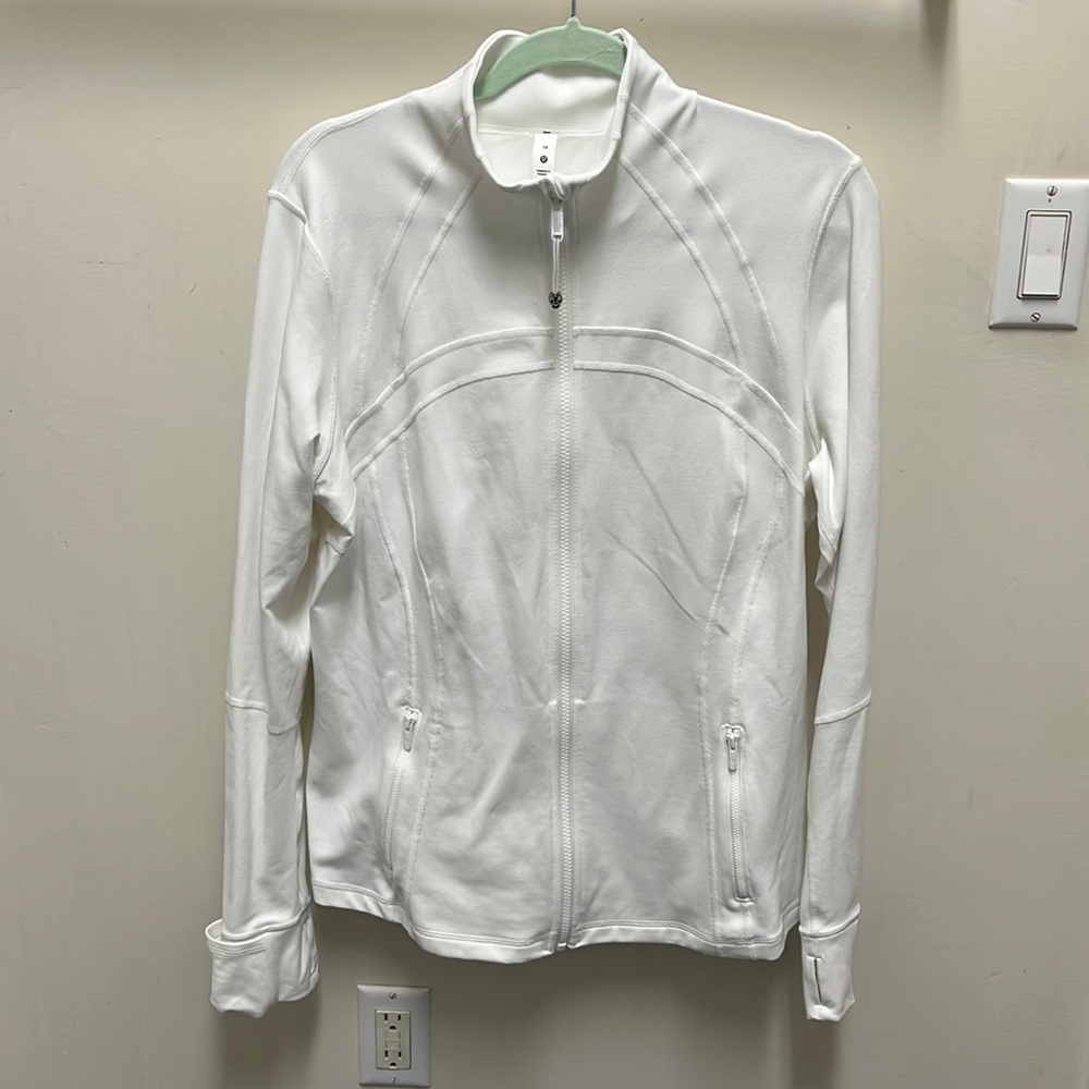 Lululemon Women’s Jacket Size 18